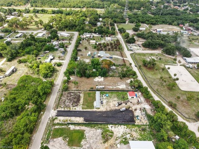 17761 Shelby LN, North Fort Myers, FL 33917
