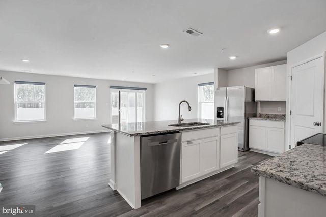 291 FOREST EDGE AVE, La Plata, MD 20646