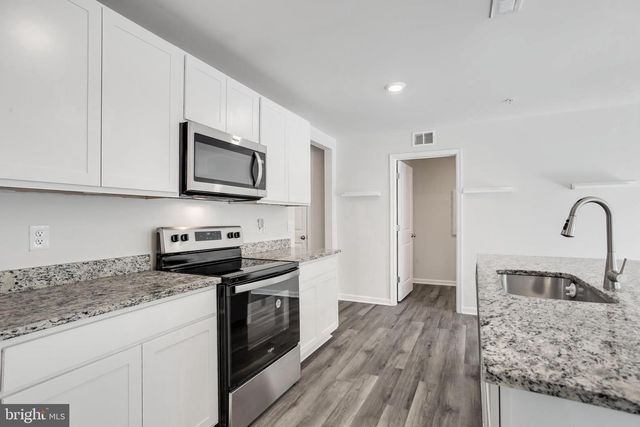291 FOREST EDGE AVE, La Plata, MD 20646