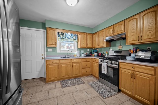 10 Jacquette Pl, Uniontown, PA 15401