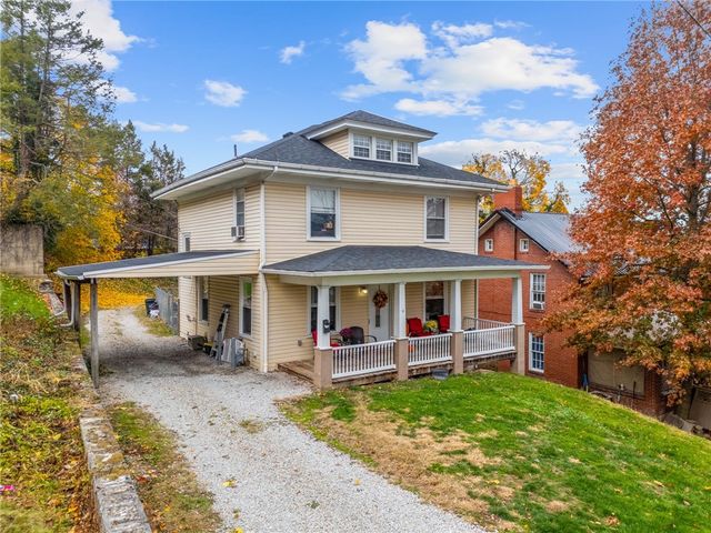 10 Jacquette Pl, Uniontown, PA 15401