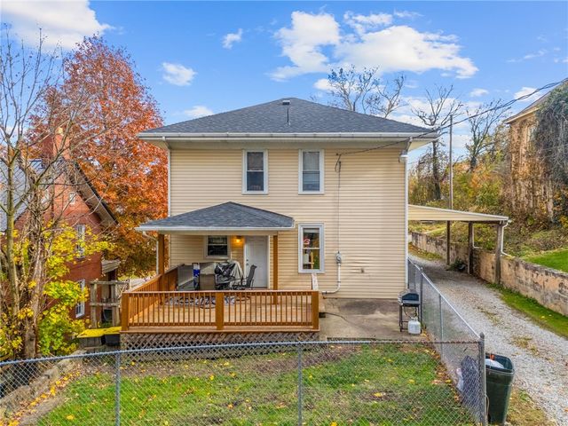 10 Jacquette Pl, Uniontown, PA 15401