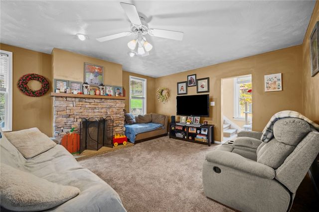 10 Jacquette Pl, Uniontown, PA 15401