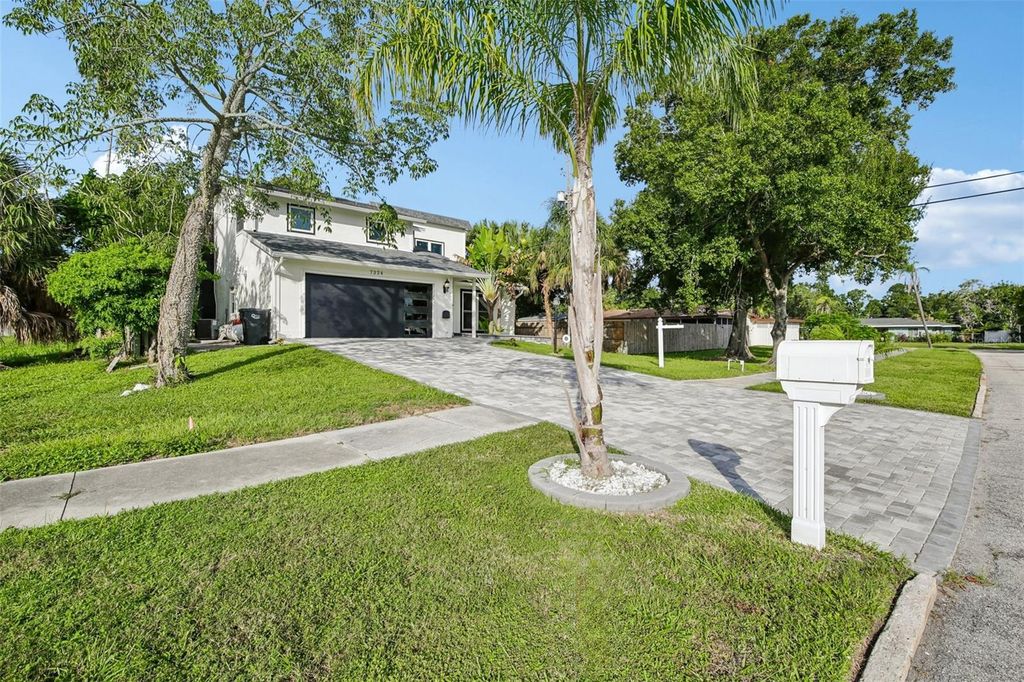 7324 PHILLIPS STREET, SARASOTA, FL 34243 — photo 5