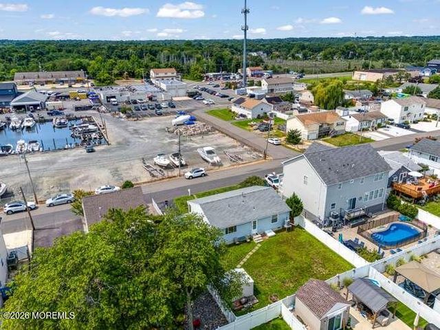 625 Beachwood Avenue, Toms River, NJ 08753