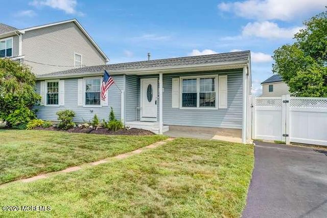625 Beachwood Avenue, Toms River, NJ 08753