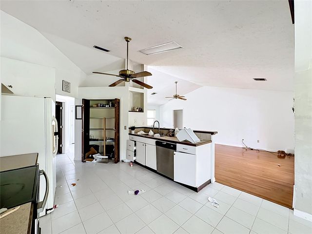 1654 SE FALLON DRIVE, Port St Lucie, FL 34983