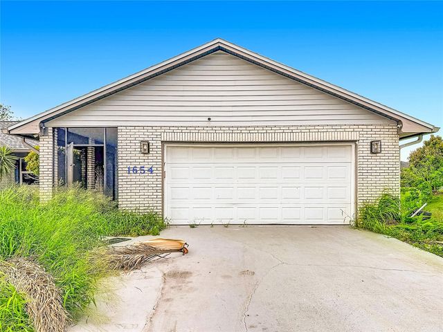 1654 SE FALLON DRIVE, Port St Lucie, FL 34983