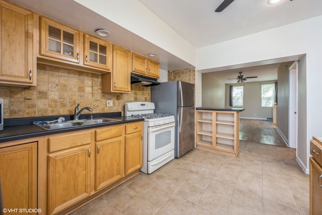1244 W Race Street 1, Chicago, IL 60642