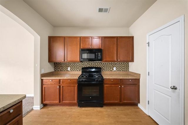 1558 Park Brooke Circle SW 19, Marietta, GA 30008