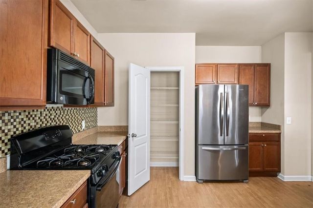 1558 Park Brooke Circle SW 19, Marietta, GA 30008