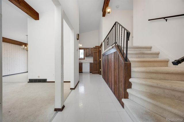 3036 Shawnee Lane, Waterford Charter Township, MI 48329