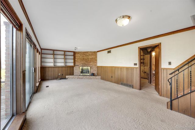 3036 Shawnee Lane, Waterford Charter Township, MI 48329