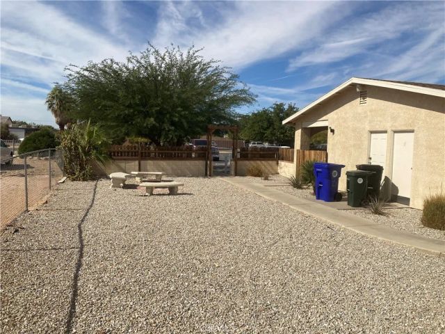 13237 Mohawk, Apple Valley, CA 92308