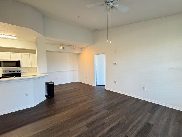 5536 METROWEST BOULEVARD 8-311, Orlando, FL 32811