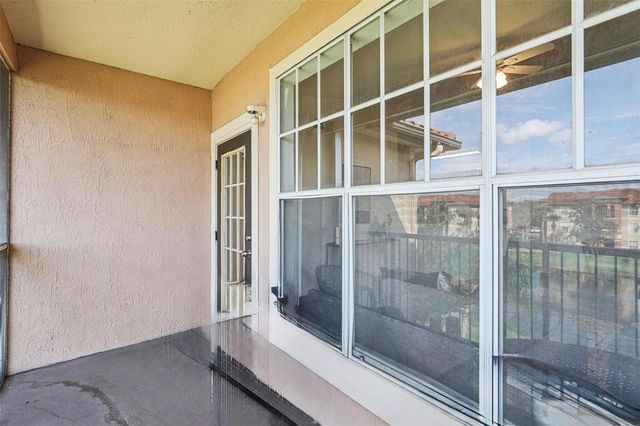 5536 METROWEST BOULEVARD 8-311, Orlando, FL 32811