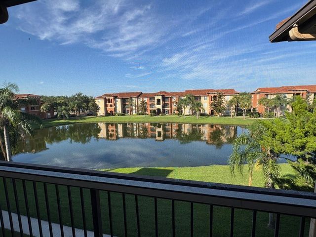 5536 METROWEST BOULEVARD 8-311, Orlando, FL 32811