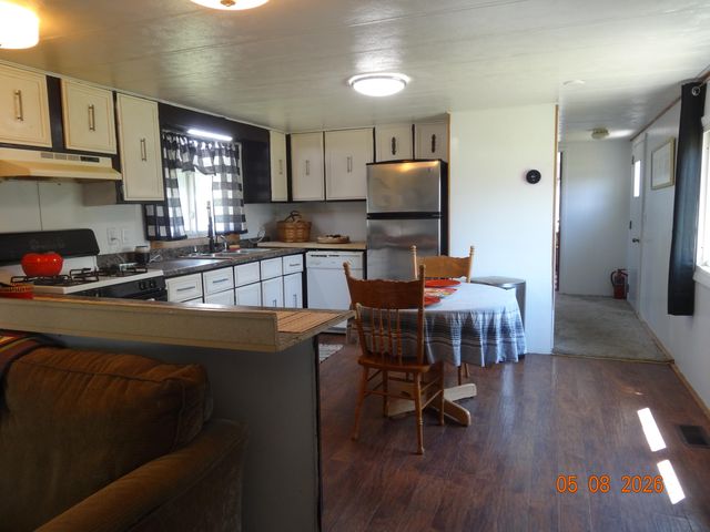 538 E 82nd Street, Newaygo, MI 49337