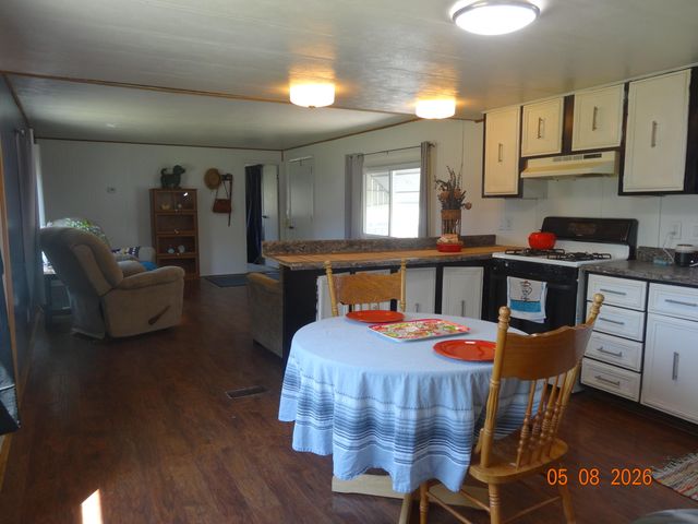 538 E 82nd Street, Newaygo, MI 49337