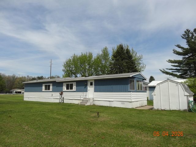 538 E 82nd Street, Newaygo, MI 49337