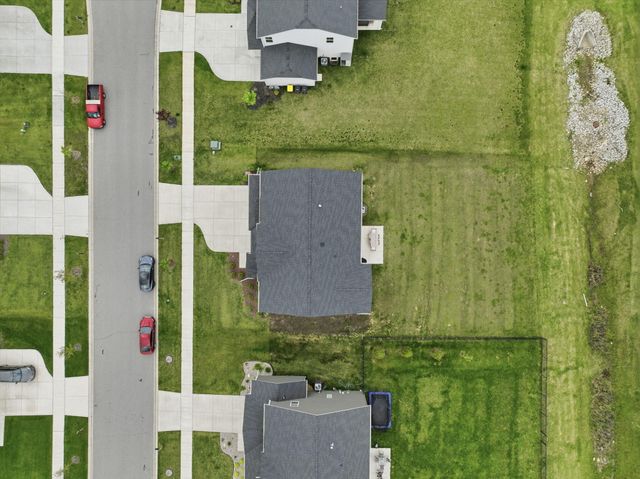 547 Marilyn Way, Valparaiso, IN 46385