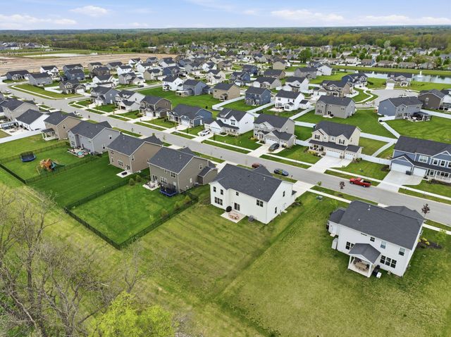 547 Marilyn Way, Valparaiso, IN 46385