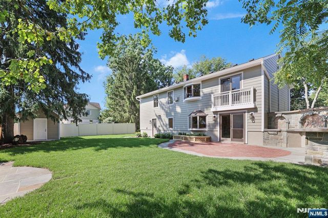4 4th Street, Pequannock Township, NJ 07440