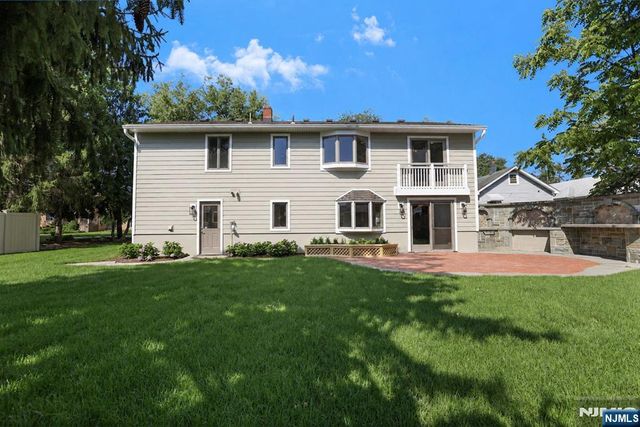 4 4th Street, Pequannock Township, NJ 07440