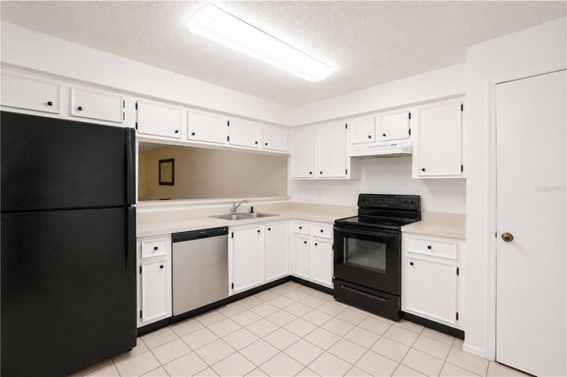 602 SAINT HENRY DRIVE, Brandon, FL 33511