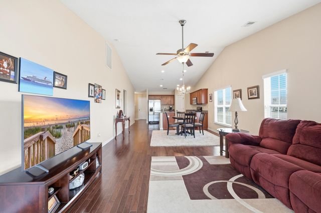 932 Tullamore Ct., Myrtle Beach, SC 29579