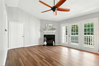 7125 W Friendly Avenue G, Greensboro, NC 27410