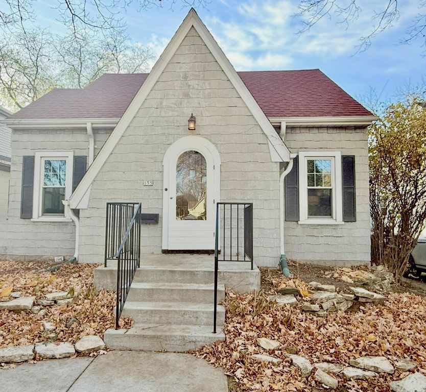 155 W Crawford AVENUE, Milwaukee, WI 53207