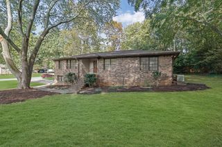 905 Tanglewood Trail, Woodstock, GA 30189
