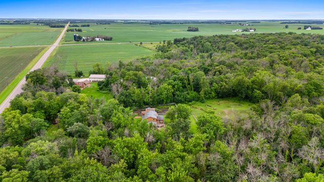 27640 Meridian Avenue, Belle Plaine, MN 56011