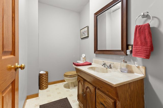 27640 Meridian Avenue, Belle Plaine, MN 56011