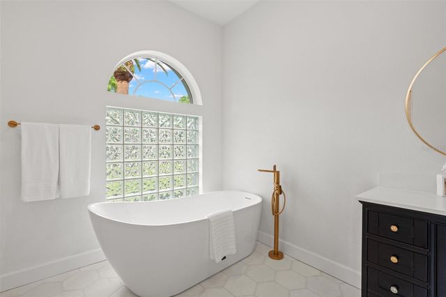 3692 JOHNATHON AVENUE, Palm Harbor, FL 34685