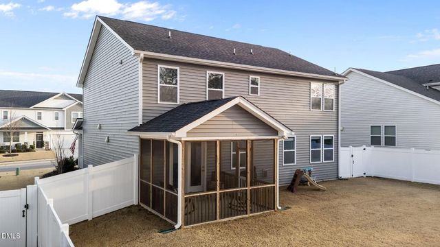 370 Mallard Loop Drive, Clayton, NC 27527