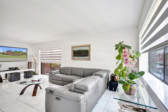 6554 SW 114th Pl H74, Miami, FL 33173