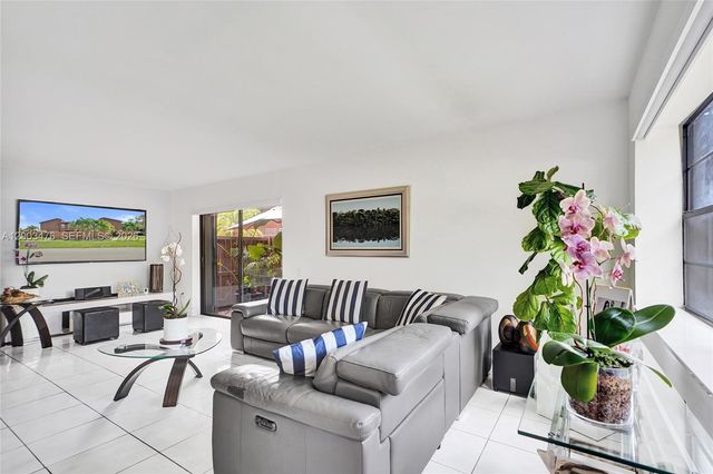 6554 SW 114th Pl H74, Miami, FL 33173