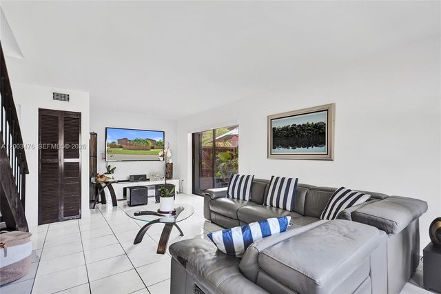 6554 SW 114th Pl H74, Miami, FL 33173