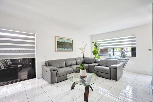 6554 SW 114th Pl H74, Miami, FL 33173