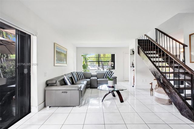 6554 SW 114th Pl H74, Miami, FL 33173