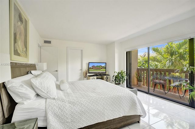 6554 SW 114th Pl H74, Miami, FL 33173