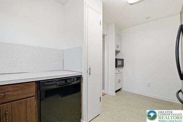 772 Mohawk Trail, Stroud Twp, PA 18360