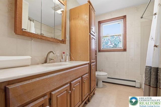 772 Mohawk Trail, Stroud Twp, PA 18360