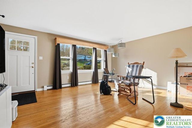 772 Mohawk Trail, Stroud Twp, PA 18360