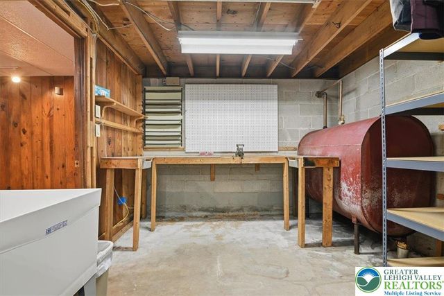 772 Mohawk Trail, Stroud Twp, PA 18360