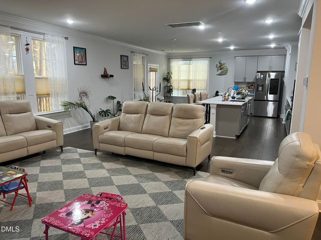 1205 Spring Wheat Court, Apex, NC 27502