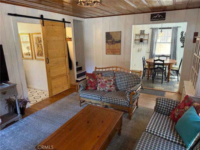 229 Oak Drive, Lake Arrowhead, CA 92352