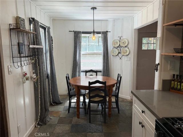 229 Oak Drive, Lake Arrowhead, CA 92352